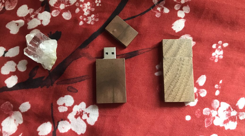 USB Stick aus Walnußholz